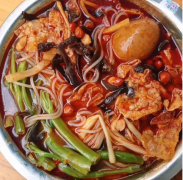 螺蛳粉发现烟头？食品安全记心中